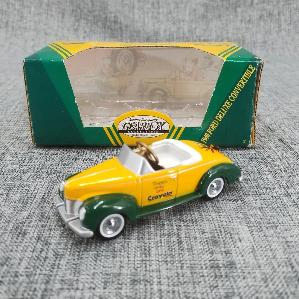 Crayola Gearbox Diecast 1940 Ford Deluxe Yellow Pedal Driven Car 1998